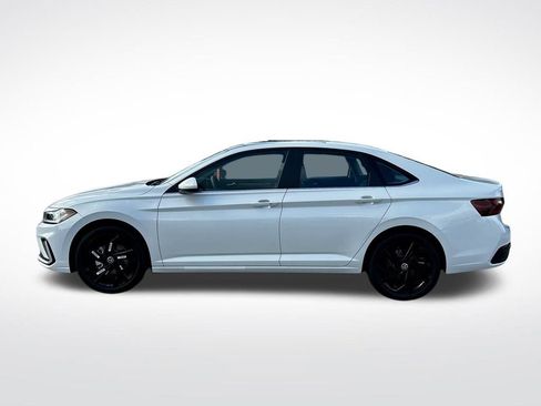 New 2026 Volkswagen Jetta SE FWD image 8