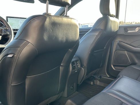 Used 2025 Ford Escape ST-Line Select w/ Tech Pack #1 image 12