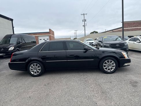 Used 2011 Cadillac DTS Premium FWD image 5