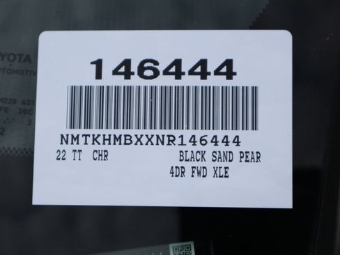 Used 2022 Toyota C-HR XLE FWD image 7