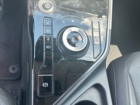 Used 2023 Kia Niro Wave FWD image 12