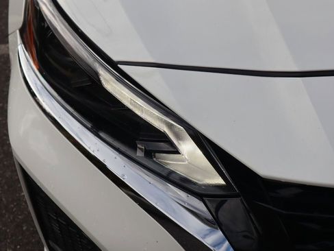 Certified 2025 Nissan Altima 2.5 SL FWD image 12