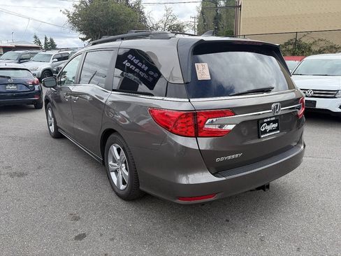 Used 2018 Honda Odyssey EX-L image 2