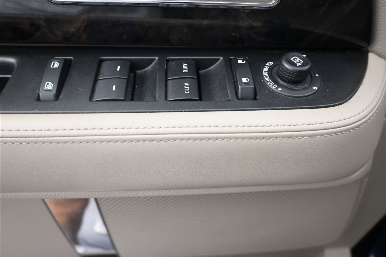 Used 2017 Lincoln Navigator Select AWD/4WD image 12