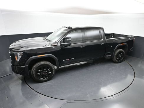 Used 2024 GMC Sierra 2500 AT4 w/ AT4 Preferred Package AWD/4WD image 45