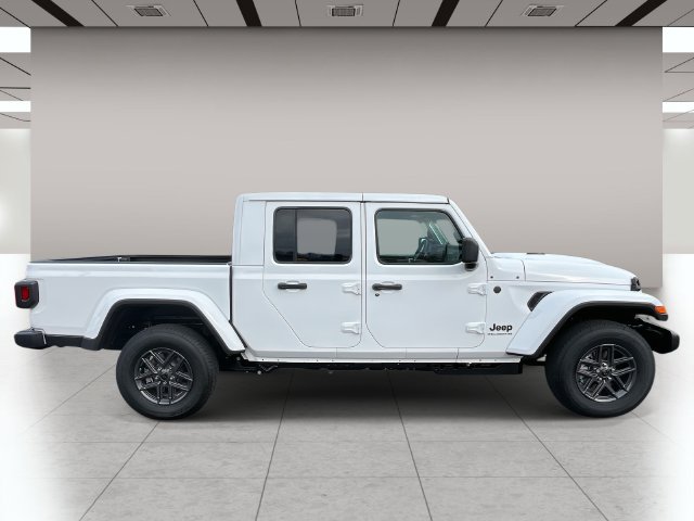 New 2026 Jeep Gladiator Sport AWD/4WD image 2