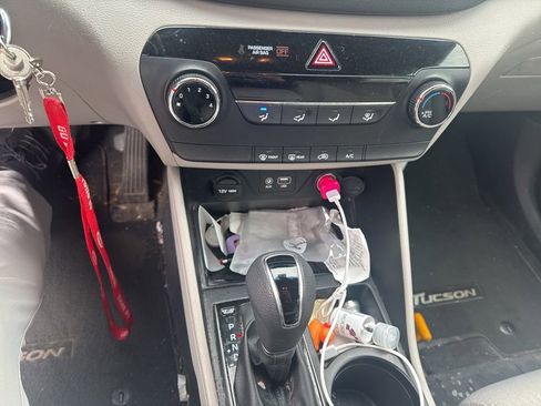 Used 2017 Hyundai Tucson SE image 4