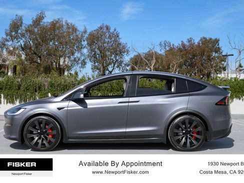 Used 2023 Tesla Model X Plaid image 4