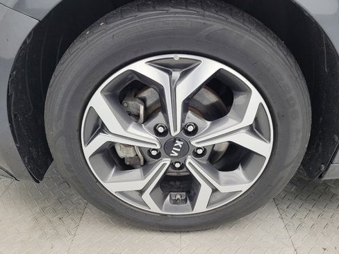 Used 2019 Kia Forte LXS FWD image 31