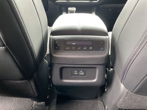 Used 2023 Nissan Pathfinder SL w/ Lighting Package (N92) image 26