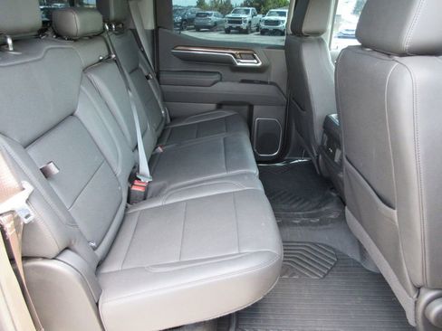 Certified 2022 Chevrolet Silverado 1500 LT Trail Boss w/ LT Trail Boss Premium Package AWD/4WD image 20