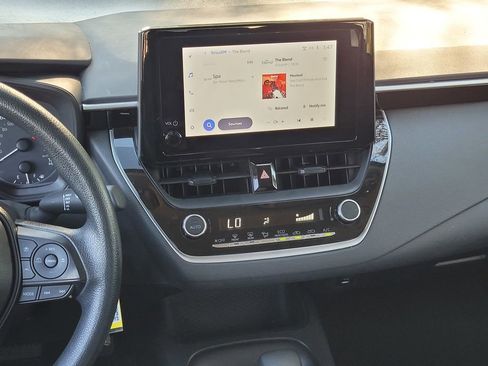 Used 2024 Toyota Corolla LE image 14