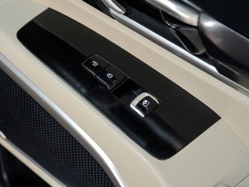 Used 2023 Kia Telluride S w/ S Sunroof Package FWD image 55