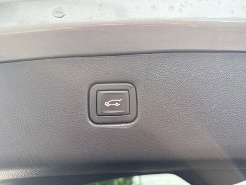 Used 2024 Chevrolet Blazer RS FWD image 11