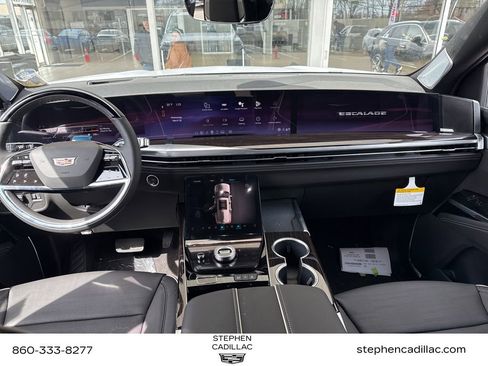 New 2026 Cadillac Escalade Luxury w/ LPO, Radiant Package image 13