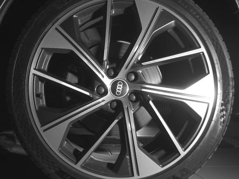 Used 2021 Audi SQ5 Premium Plus image 13