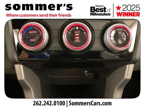 Used 2016 Subaru Forester 2.5i Limited AWD/4WD image 16