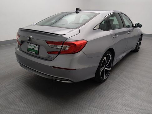 Used 2022 Honda Accord Sport image 9