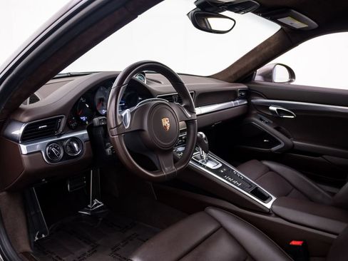 Used 2015 Porsche 911 Carrera 4S AWD/4WD image 22