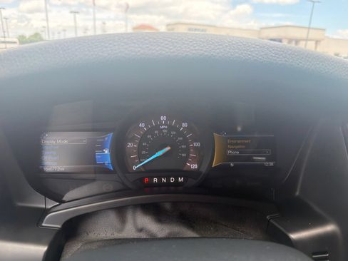 Used 2017 Ford Expedition Limited RWD image 11