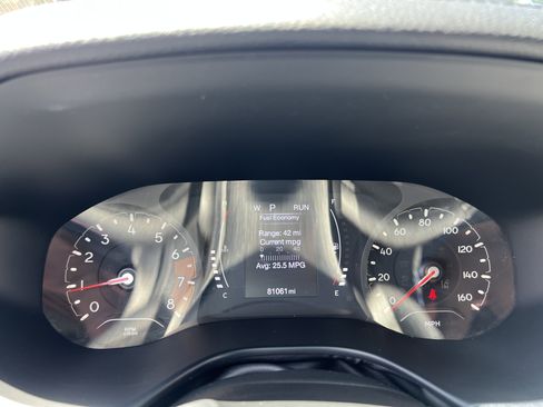 Used 2022 Jeep Compass Latitude image 20