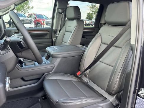 New 2026 GMC Sierra 2500 Denali w/ Denali Reserve Package AWD/4WD image 24
