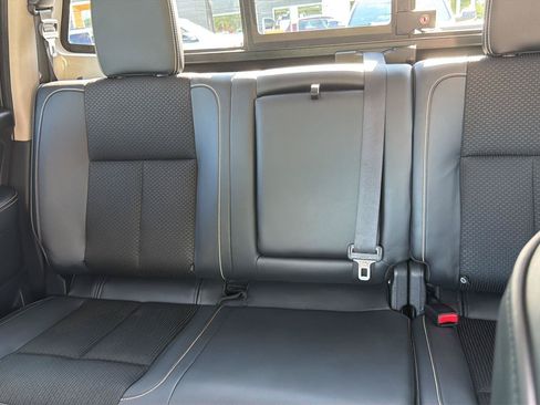 Used 2017 Nissan Titan PRO-4X AWD/4WD image 21