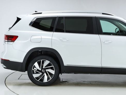 New 2026 Volkswagen Atlas SEL image 11