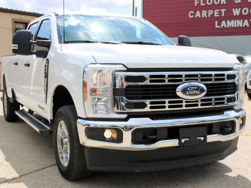 Used 2025 Ford F250 XLT AWD/4WD image 1