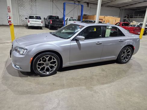 Used 2018 Chrysler 300 S w/ Safetytec Plus Group RWD image 1