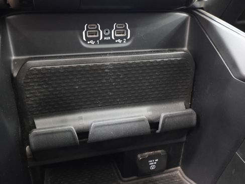 Used 2023 RAM 2500 Laramie AWD/4WD image 48