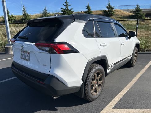 Used 2025 Toyota RAV4 LE image 3
