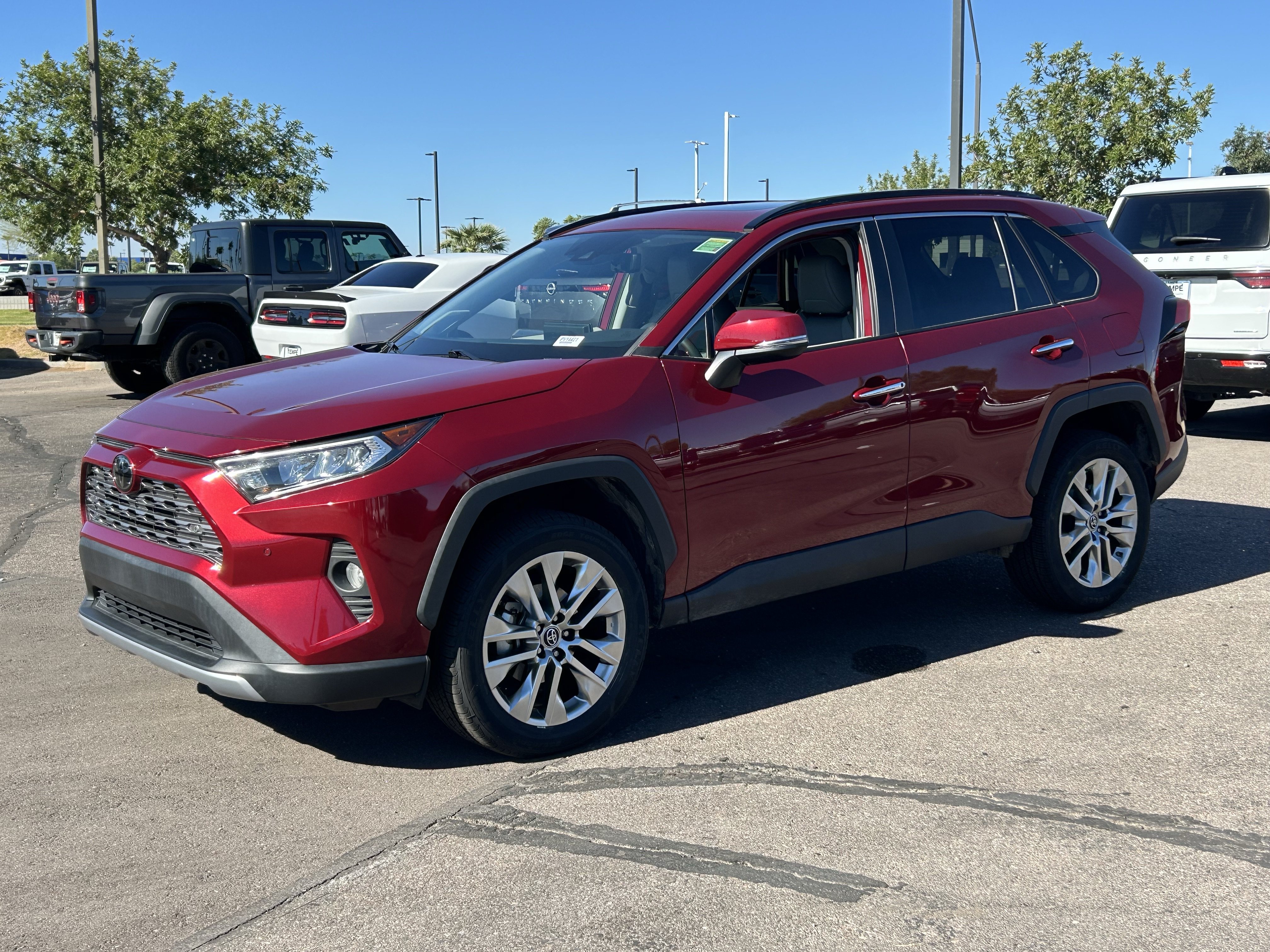 Used 2019 Toyota RAV4 Limited w/ Cold Weather Package FWD image 2