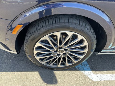 Certified 2026 Hyundai Palisade Calligraphy AWD/4WD image 9