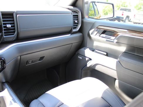 Certified 2025 Chevrolet Silverado 1500 LT Trail Boss w/ Convenience Package II AWD/4WD image 43