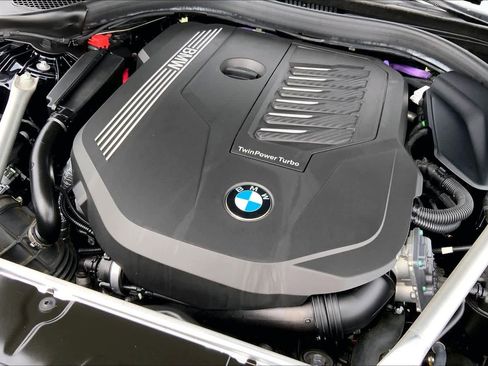 Used 2023 BMW 540i w/ M Sport Package image 32