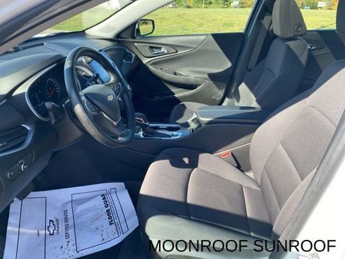 Used 2023 Chevrolet Malibu LT image 12