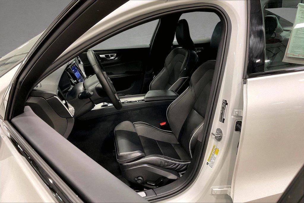 Certified 2024 Volvo S60 B5 Plus w/ Climate Package AWD/4WD image 22