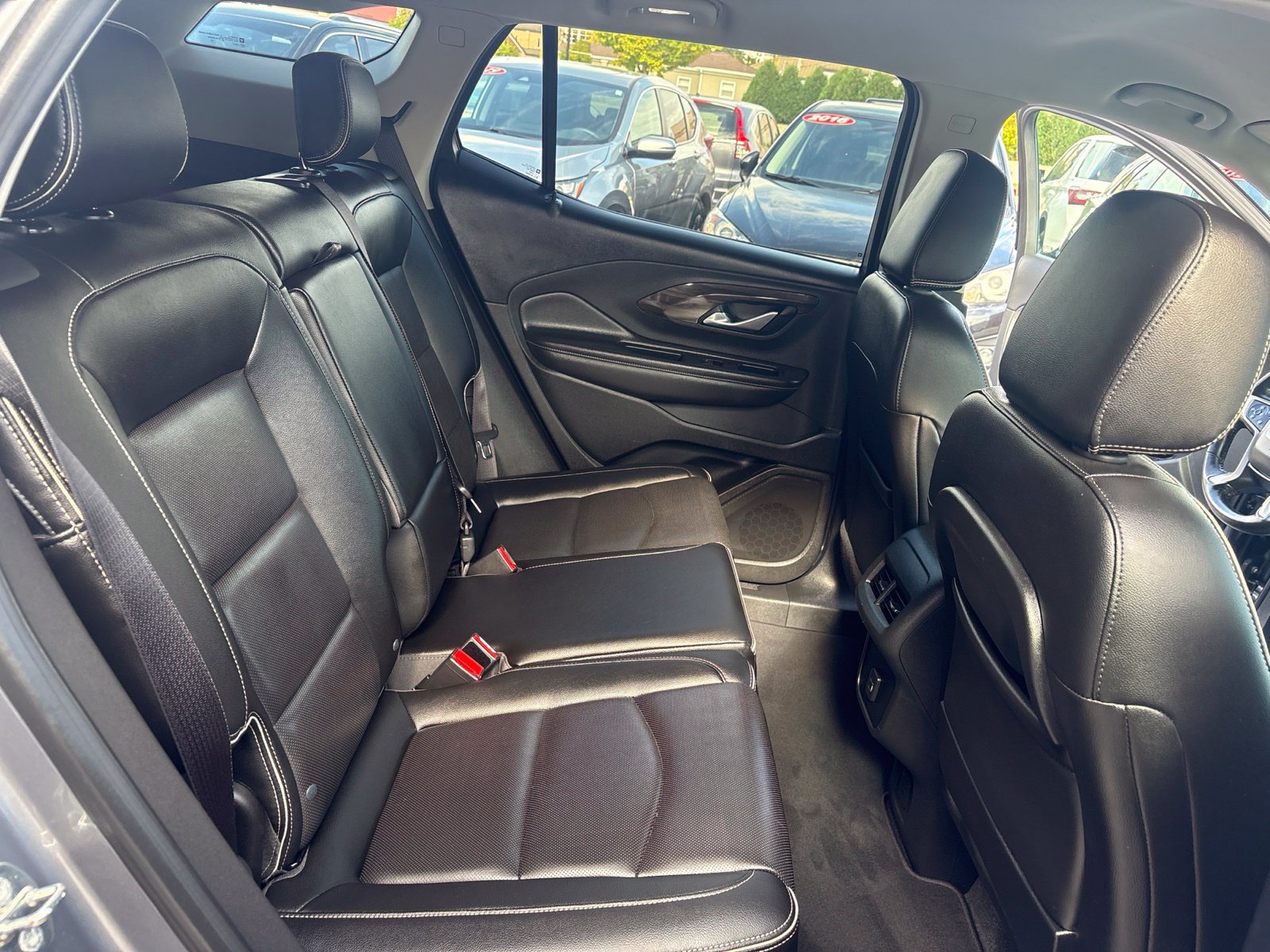 Used 2019 GMC Terrain Denali w/ Driver Alert Package II FWD image 17