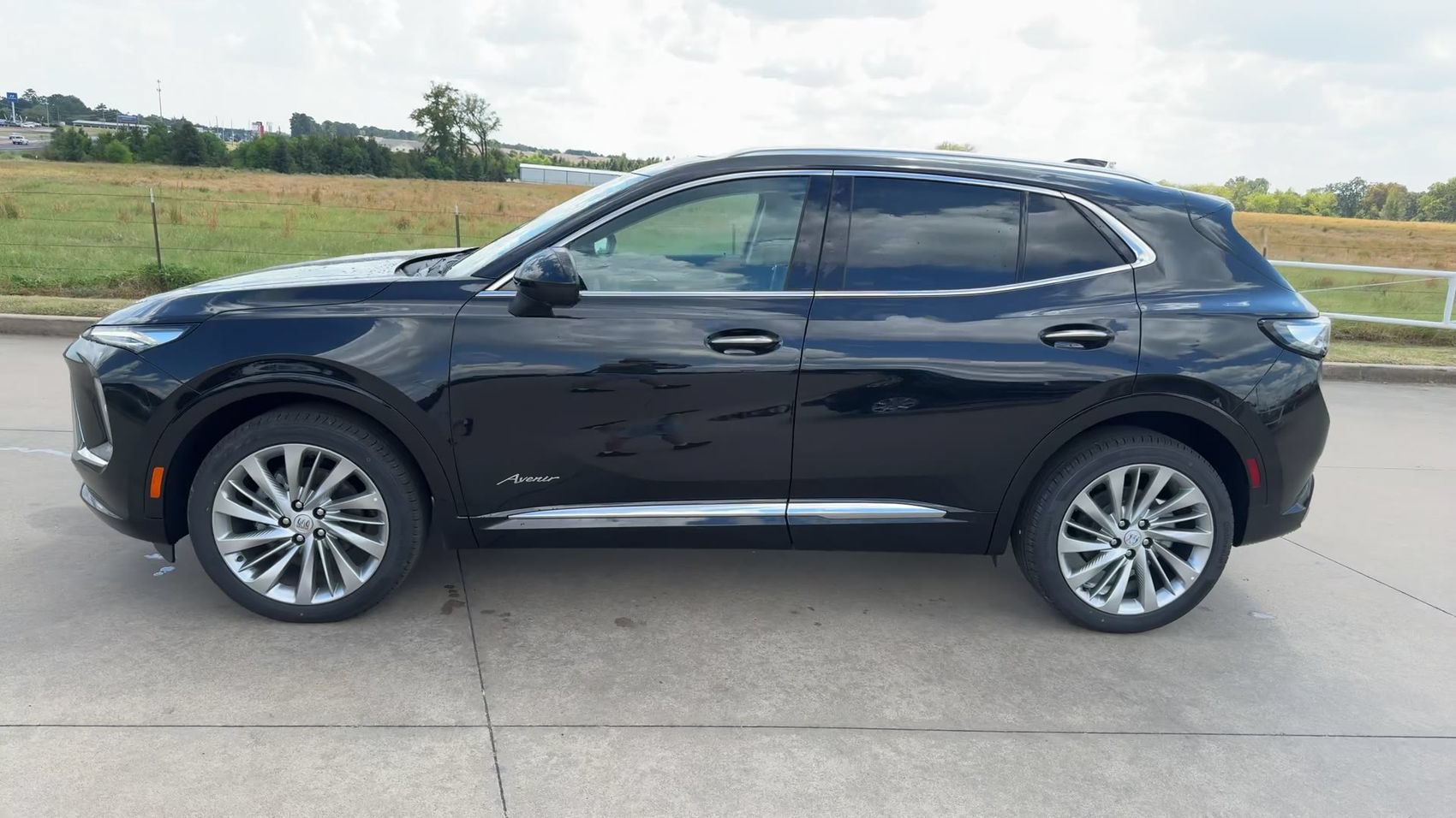 New 2026 Buick Envision Avenir AWD/4WD image 6