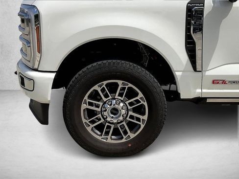 Used 2025 Ford F350 Platinum w/ Platinum Plus Package AWD/4WD image 10