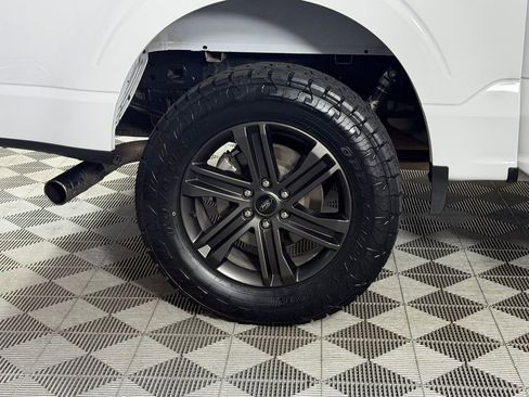 Used 2021 Ford F150 Lariat w/ Equipment Group 502A High image 12