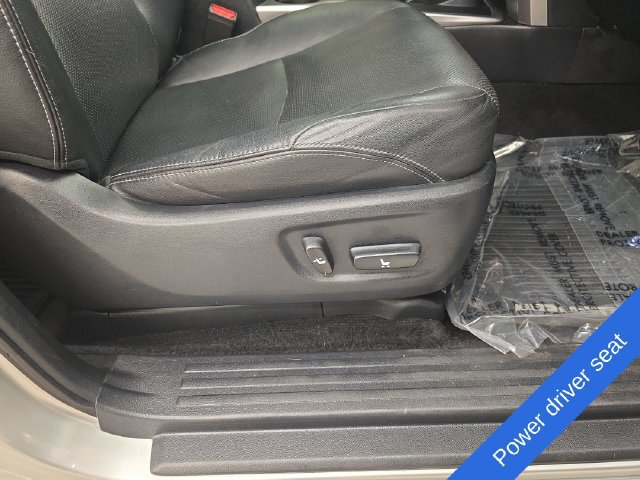 Used 2018 Toyota 4Runner Limited AWD/4WD image 10