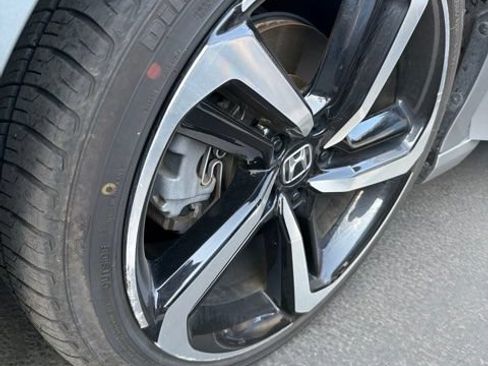 Used 2019 Honda Accord Sport image 5