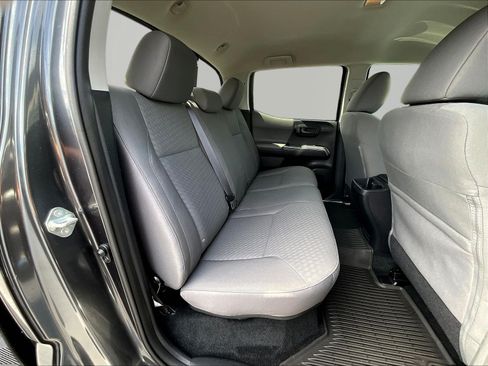 Used 2020 Toyota Tacoma SR5 w/ Technology Package AWD/4WD image 26