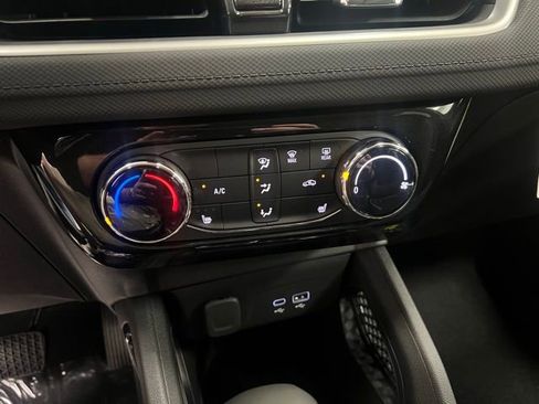 New 2026 Chevrolet TrailBlazer LT w/ Midnight Edition AWD/4WD image 10