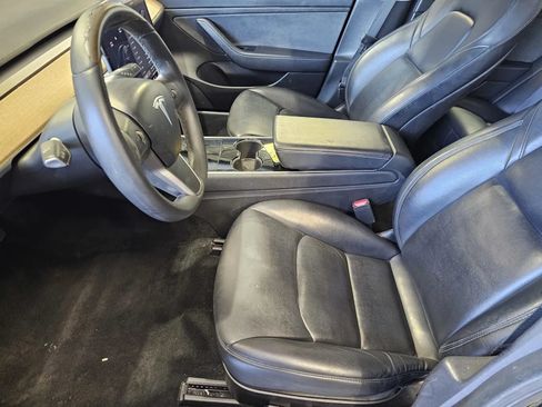 Used 2020 Tesla Model 3 Standard Range Plus RWD image 14