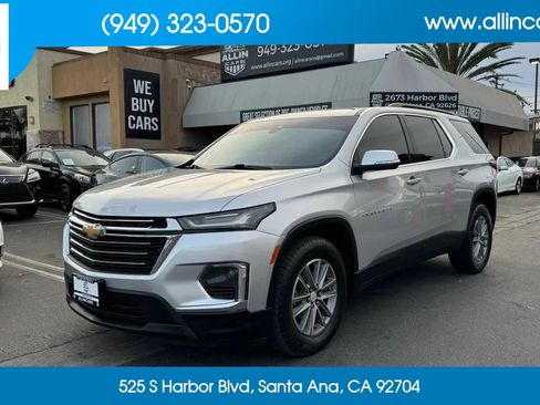 Used 2022 Chevrolet Traverse LT AWD/4WD image 1