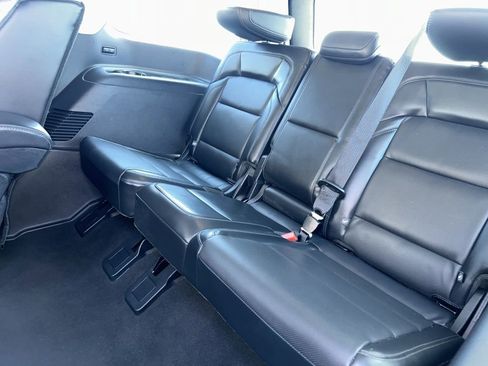 Used 2025 Lincoln Navigator Reserve AWD/4WD image 11