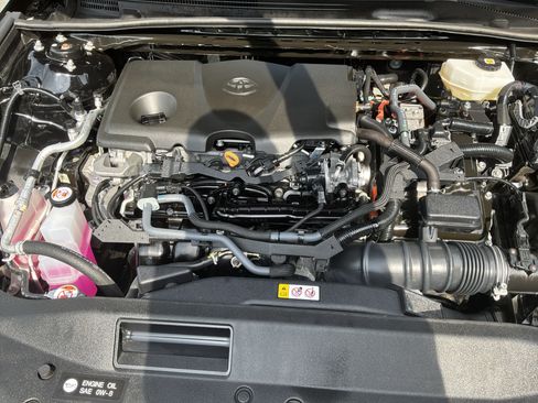 Used 2025 Toyota Camry LE FWD image 33